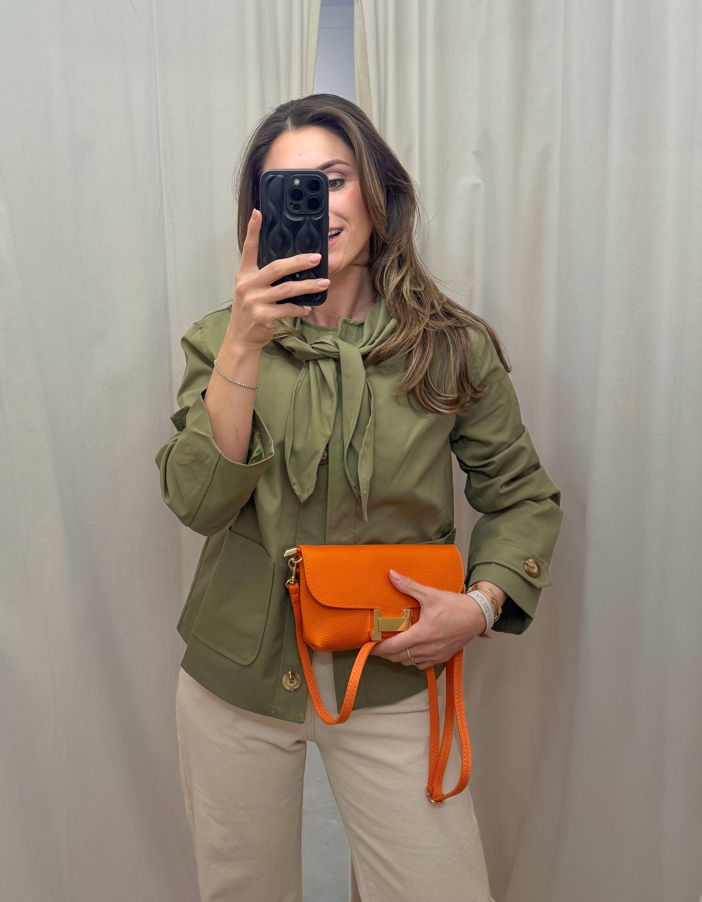 Yuni Trench Jas