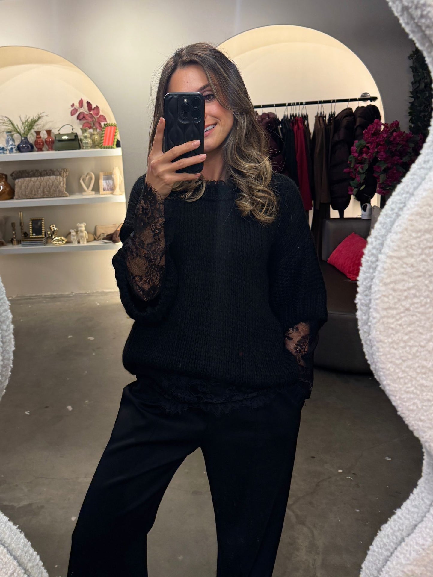 Camille Trui & Lace Top