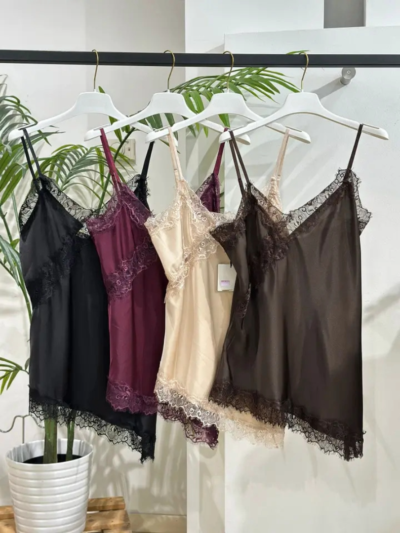 Serille Lace Kant Top | In diverse kleuren