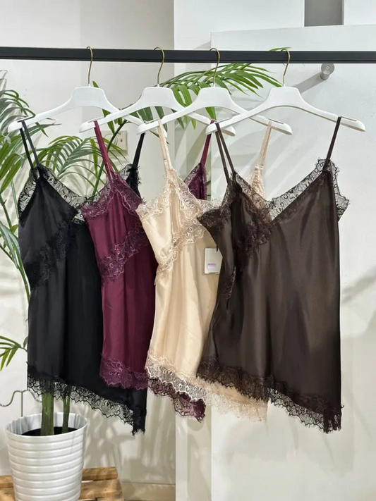 Serille Lace Kant Top | In diverse kleuren