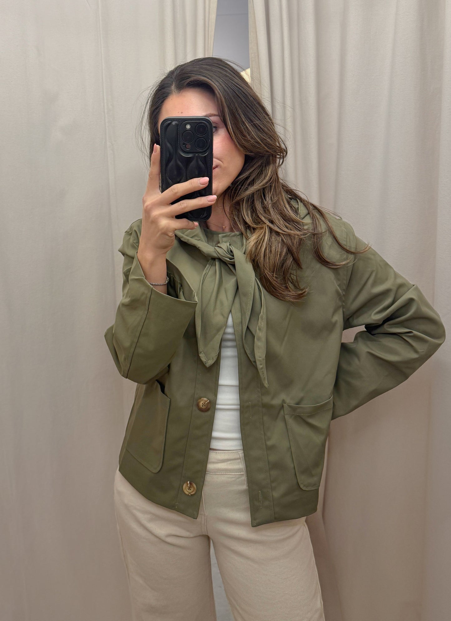 Yuni Trench Jas